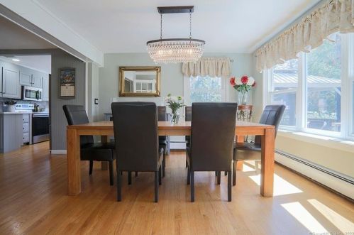 27 Geneva Rd, Norwalk CT 06850-2723 exterior