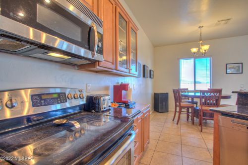 7017 Cottontail Run Ave, Tucson AZ 85756-3064 exterior