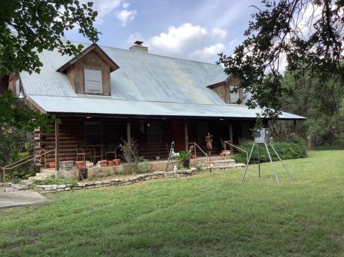 2055 Rdg Crk Ln, Spring Branch TX 78163-2871 exterior