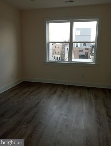 2127 9th St, Philadelphia PA  19122-1313 exterior