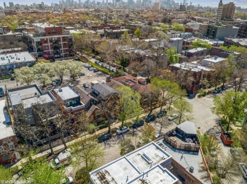 1733 Hoyne Ave, Chicago IL 60647-5541 exterior