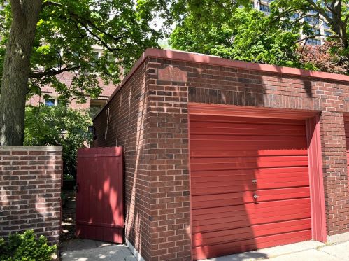 2625 Indiana Ave, Chicago IL  60616-2814 exterior