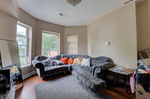 6640 Evans Ave, Chicago, IL 60637-4131