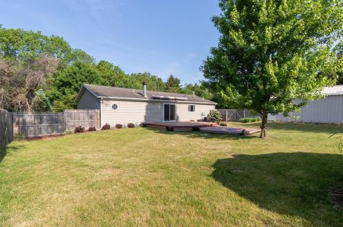 8649 12 St, Kalamazoo MI 49009-9085 exterior