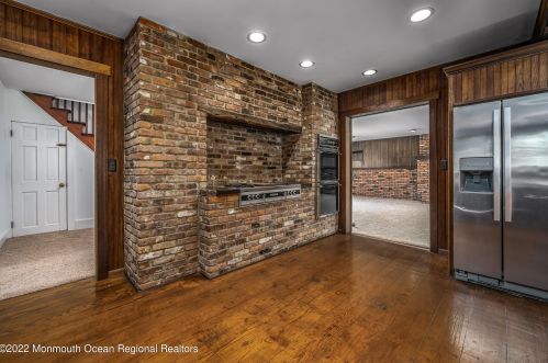 6 Jones Rd, Lacey NJ 08731-3611 exterior