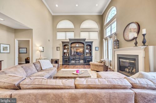 110 Pichelman Rd, Limerick PA 19468-2735 exterior