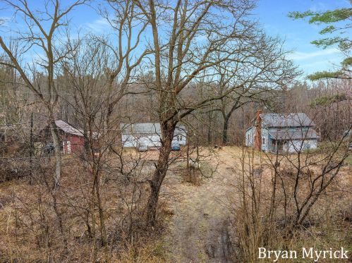 5759 128th Ave, Fennville, MI 49408-9420