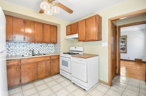 1301 58, Milwaukee WI 53214-3434 exterior