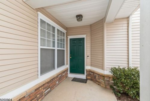 9 Junegrass Way, Hackettstown, NJ 07840-4539