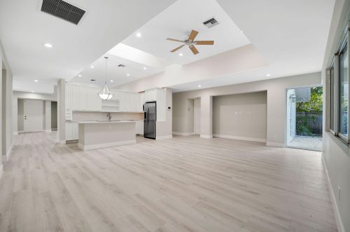 3997 5 Ave, Boca Raton FL 33432-6073 exterior