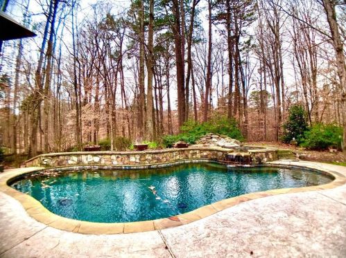 6980 Devonhall Way, Duluth GA 30097-7130 exterior