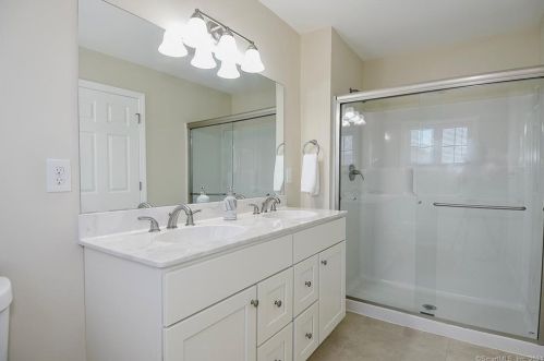 41 Windermere Vlg Rd, Ellington CT exterior