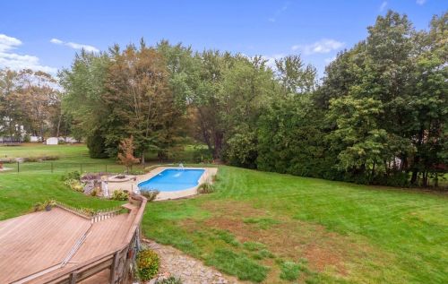 4 Forrest St, Plaistow NH 03865-2610 exterior