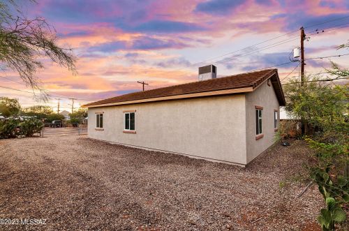 6092 Jeanette Blvd, Tucson, AZ 85706-5617