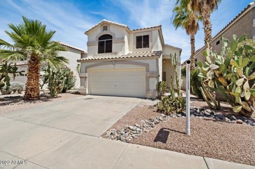 1424 Cathedral Rock Dr, Phoenix AZ 85048-8910 exterior