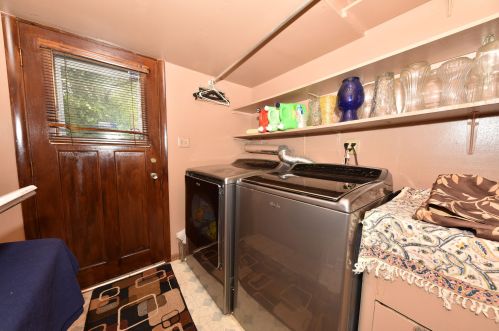 11014 Derby Ave, Milwaukee WI 53225-4452 exterior