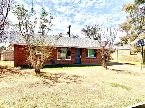 6702 28th Dr, Phoenix AZ  85017-1211 exterior