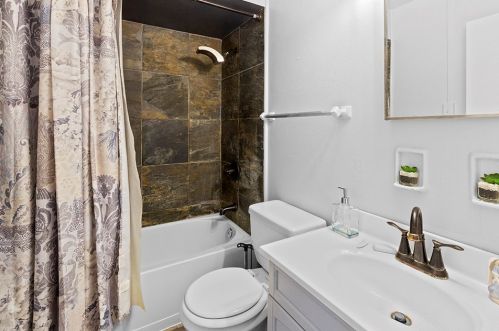 5522 37, Milwaukee WI 53209-4734 exterior