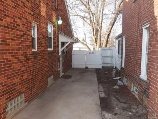 8626 7 Mile Rd, Detroit MI  48234-3629 exterior