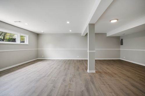 10826 Longwood Dr, Chicago IL  60643-3313 exterior