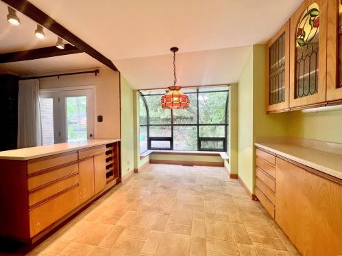 1228 Paloma Dr, Saint Louis MO 63131-1015 exterior