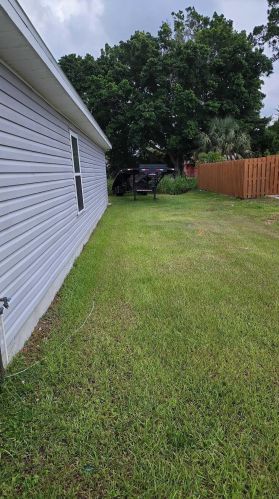 361 Fallon Dr, Fort Pierce FL  34983-2633 exterior