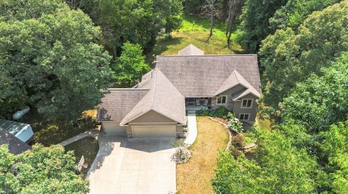 1811 Starr View Ln, Middlevle MI  49333-8066 exterior