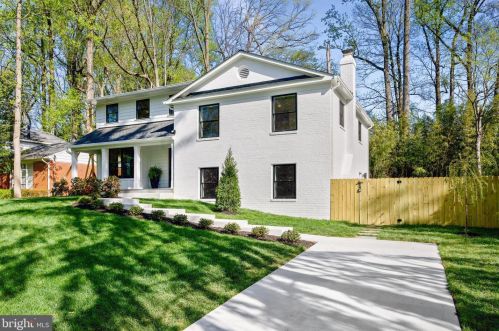 6705 Buttermere Ln, Bethesda MD  20817-1528 exterior