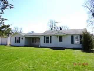 1301 Simms St, Aurora IL  60505-5453 exterior