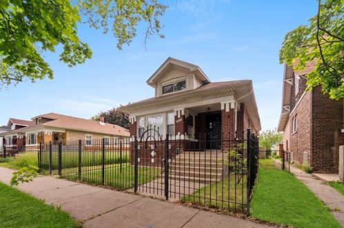 12008 Perry Ave, Chicago IL  60628-6625 exterior