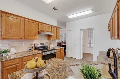 5005 Ridgecrest Dr, Frisco TX 75056-4020 exterior