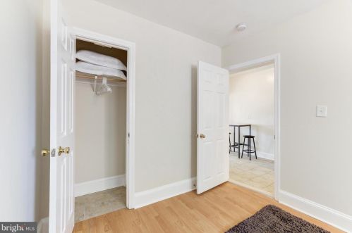 916 19 St, Washington DC 20002-4085 exterior