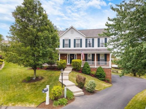 526 Leland Dr, Pittsburgh PA 15236-2758 exterior