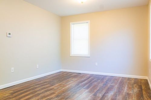 50 Main St, Ware MA 01082-1318 exterior