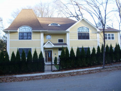 8 Cottonwood Rd, Newton, MA 02459-3112