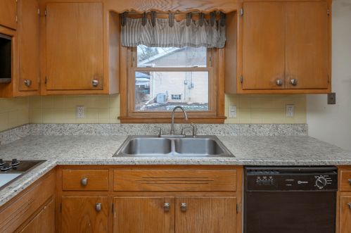 10204 Burleigh St, Milwaukee WI  53222-3304 exterior