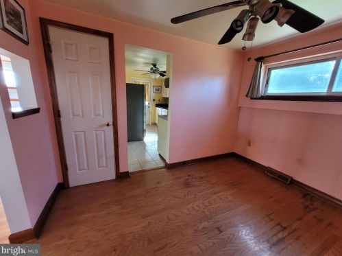 2148 Lee Ln, Chester PA 19014-2213 exterior