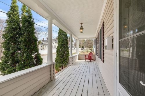 172 Middlesex St, North Andover MA 01845-3829 exterior