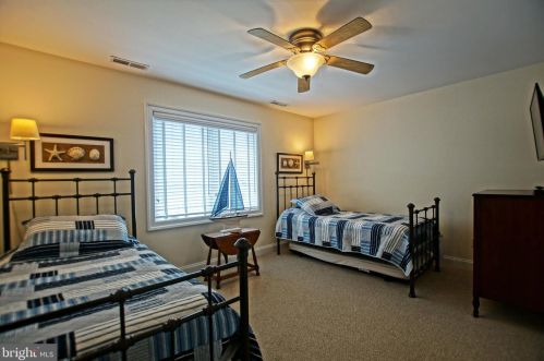 307 Cpe Shr Dr, Lewes DE 19958-3104 exterior