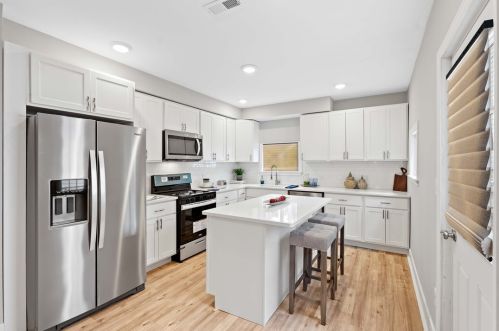 3937 Howley St, Pittsburgh PA  15224-1416 exterior