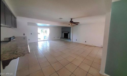 2520 Butler Dr, Phoenix AZ 85051-9020 exterior