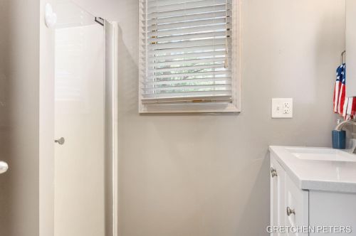 527 Academy St, Allegan MI 49010-1455 exterior