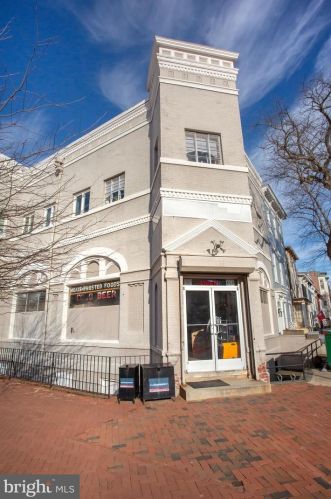 418 Capitol St, Washington DC  20003-4012 exterior