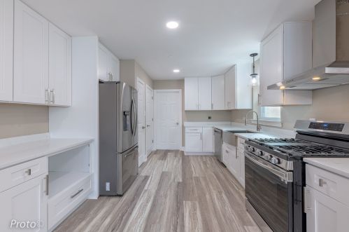 7209 Ridgeway Ave, Chicago IL  60629-4330 exterior