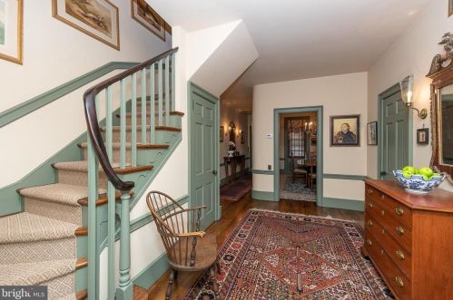 302 2nd St, Philadelphia PA 19148-1945 exterior