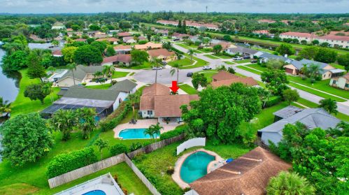 23 Las Flores, Boynton Beach FL 33426-8808 exterior