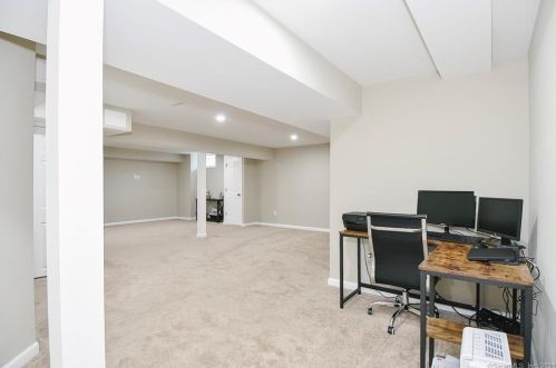 41 Windermere Vlg Rd, Ellington CT exterior