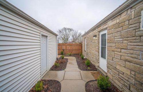 8528 Morgan Ave, Milwaukee WI 53228-1520 exterior