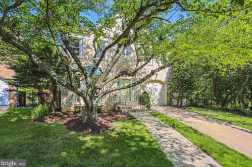 12101 Gatewater Dr, Rockville, MD 20854-2874