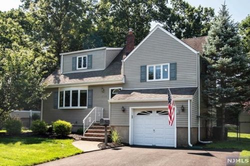 116 Barbara Rd, Dumont, NJ 07628-1403